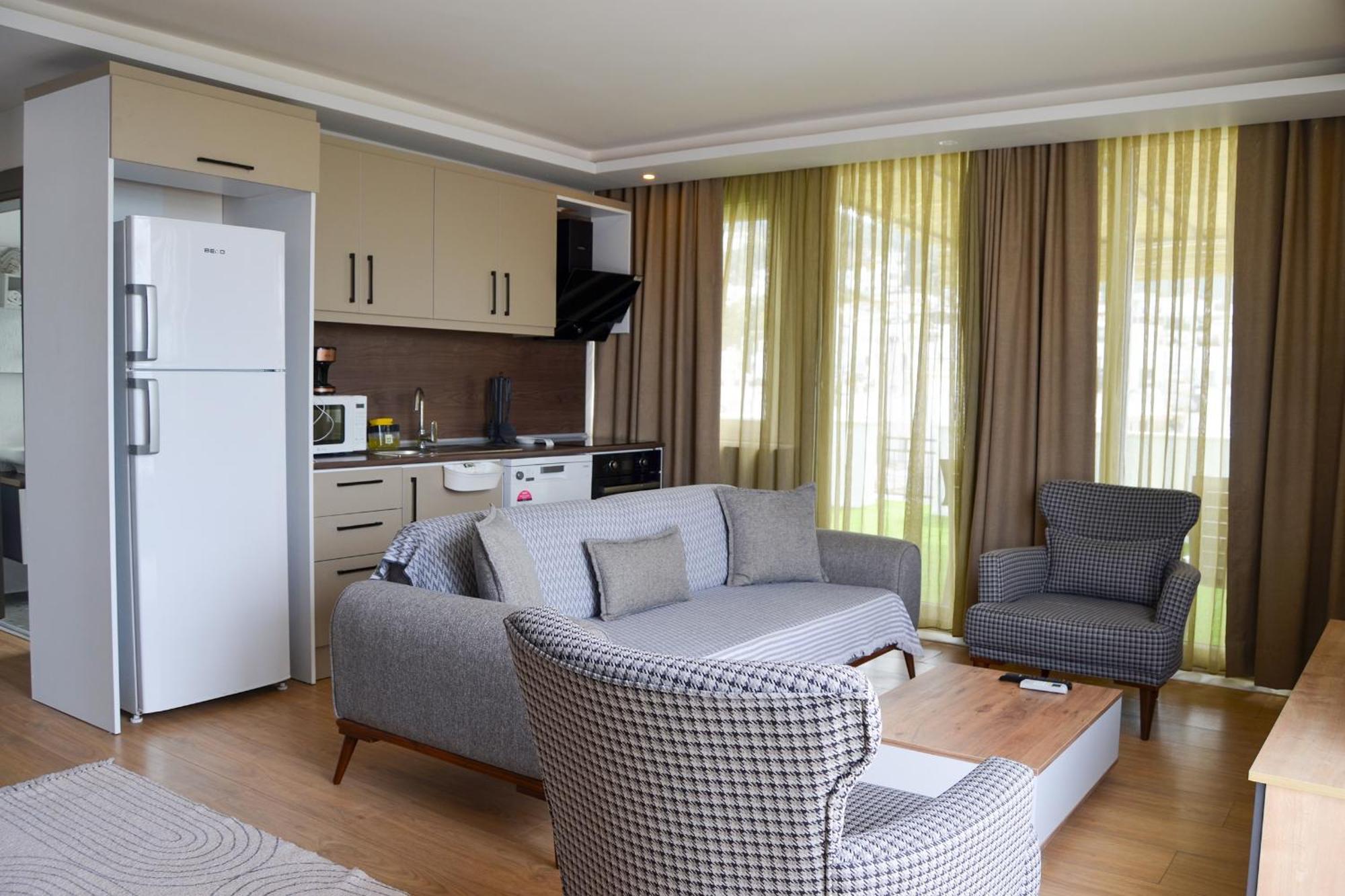 Loca Centre Suites Бодрум Екстер'єр фото